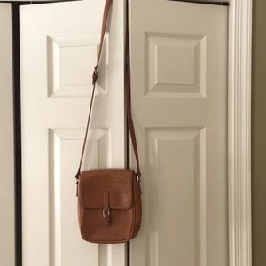 Wilson Leather Pelle Studio cross body